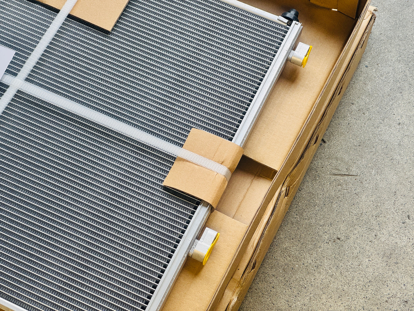 2008-2014 TOYOTA ALPHARD / VELLFIRE A/C CONDENSER