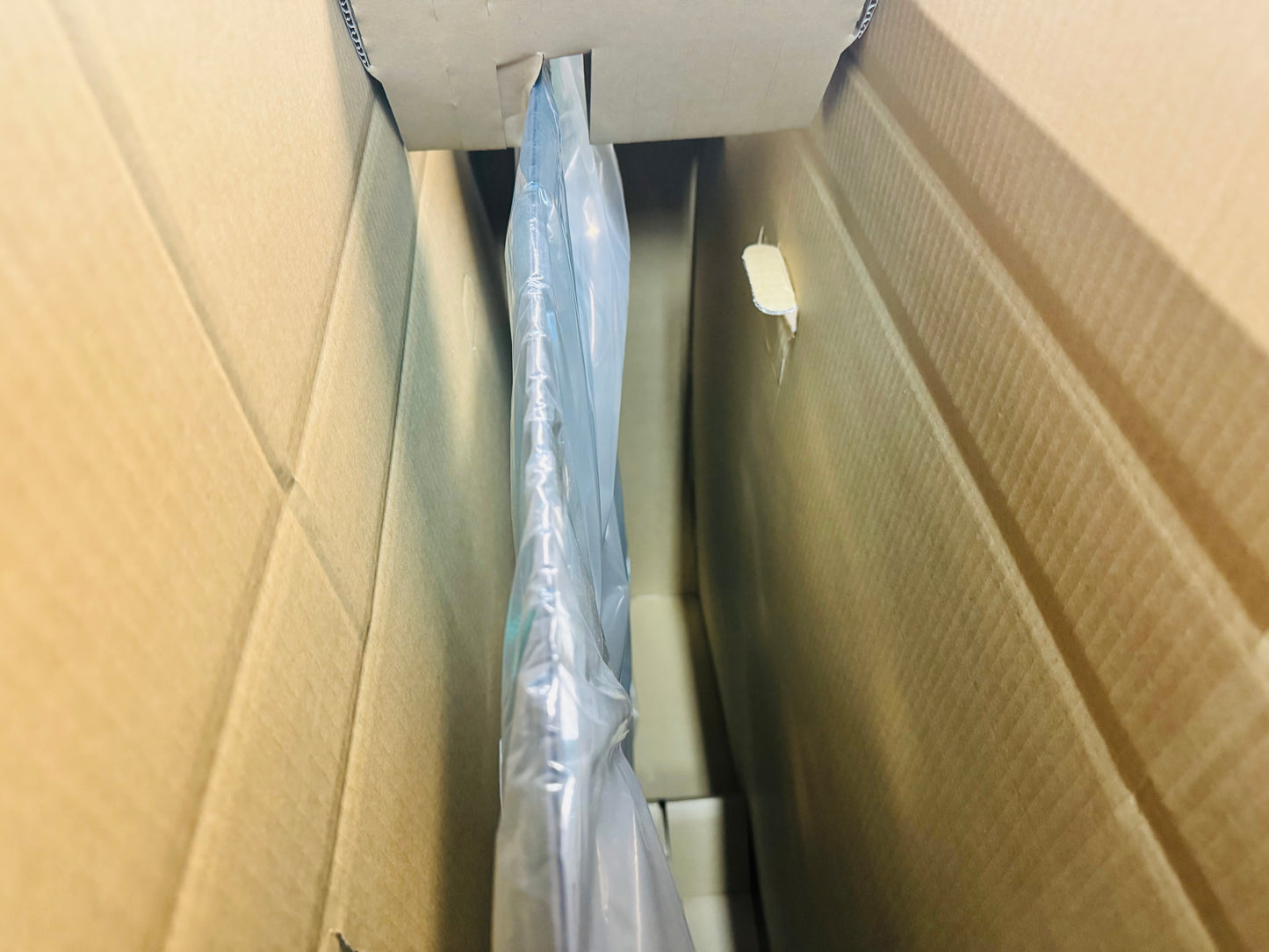 2002-2007 TOYOTA ALPHARD WINDSHIELD