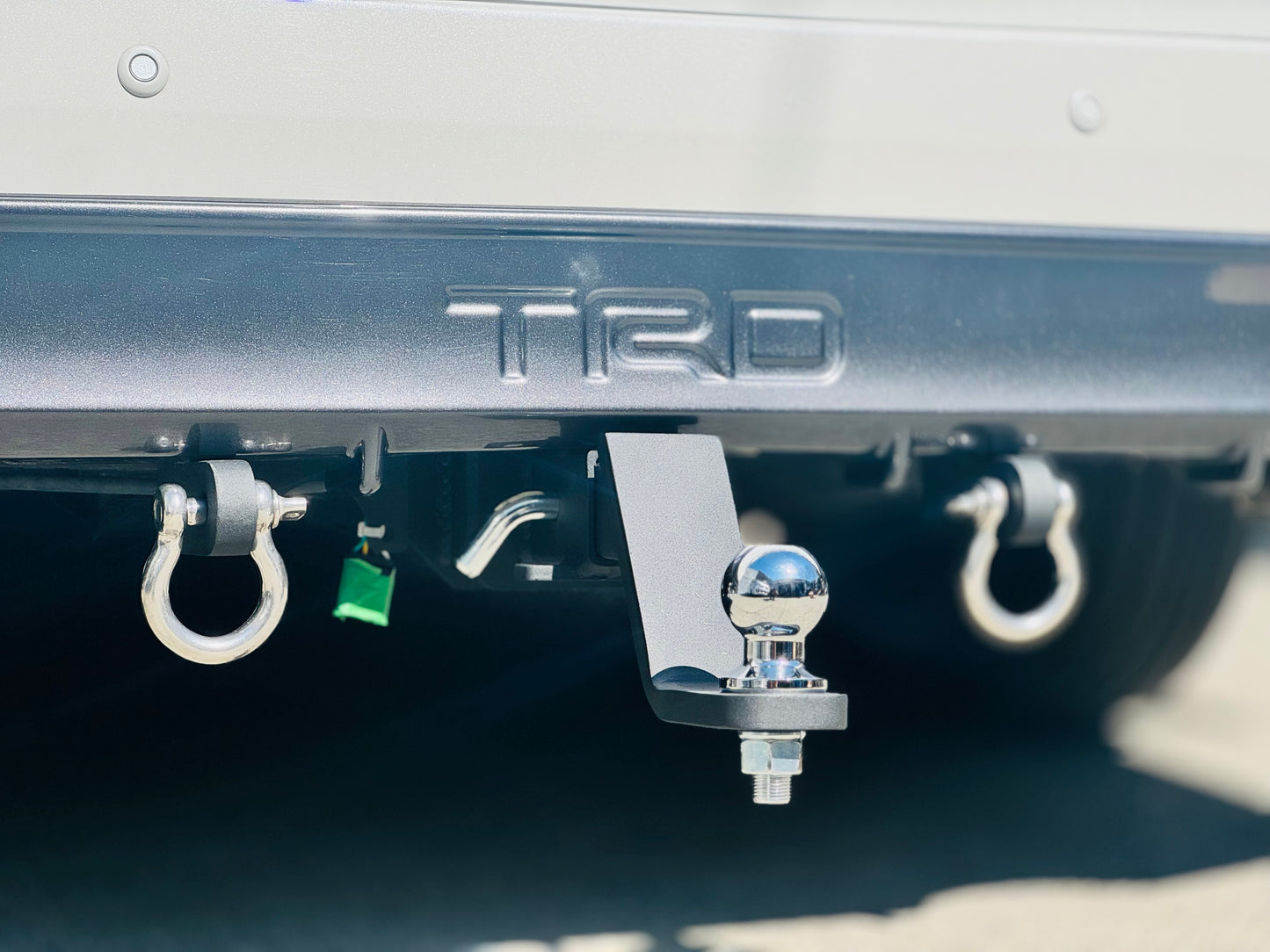2008-2015 TOYOTA ALPHARD / VELLFIRE 2" HITCH RECEIVER KIT
