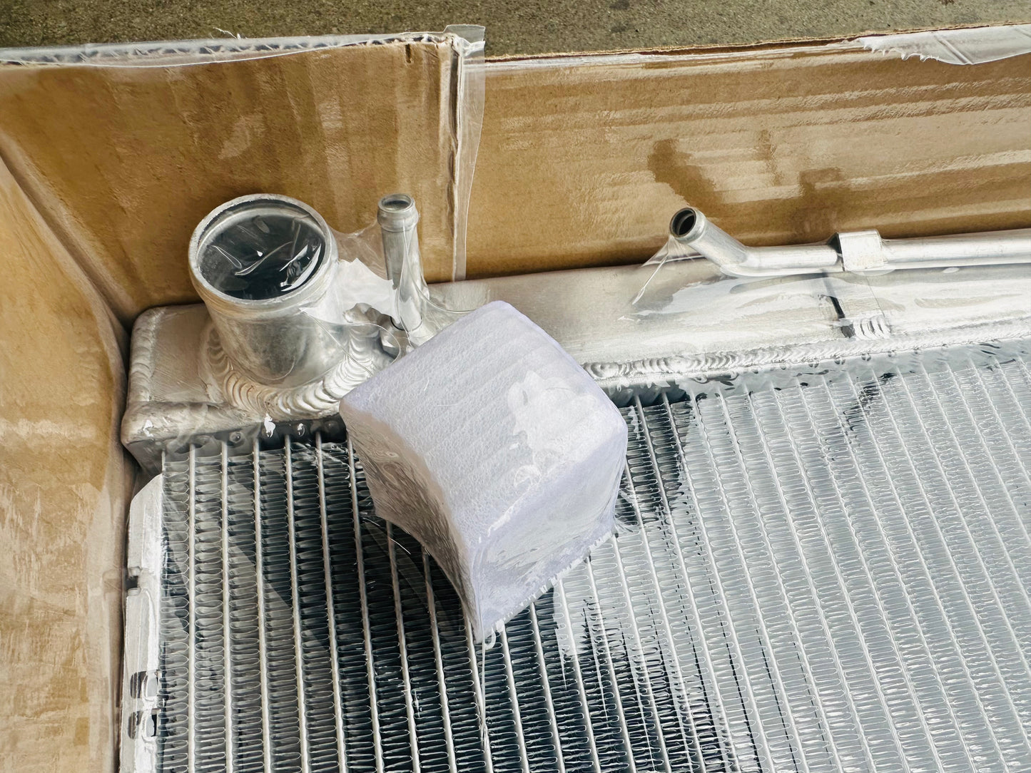 Toyota Alphard Radiator - MNH10/MNH15 1MZ-FE 3L V6