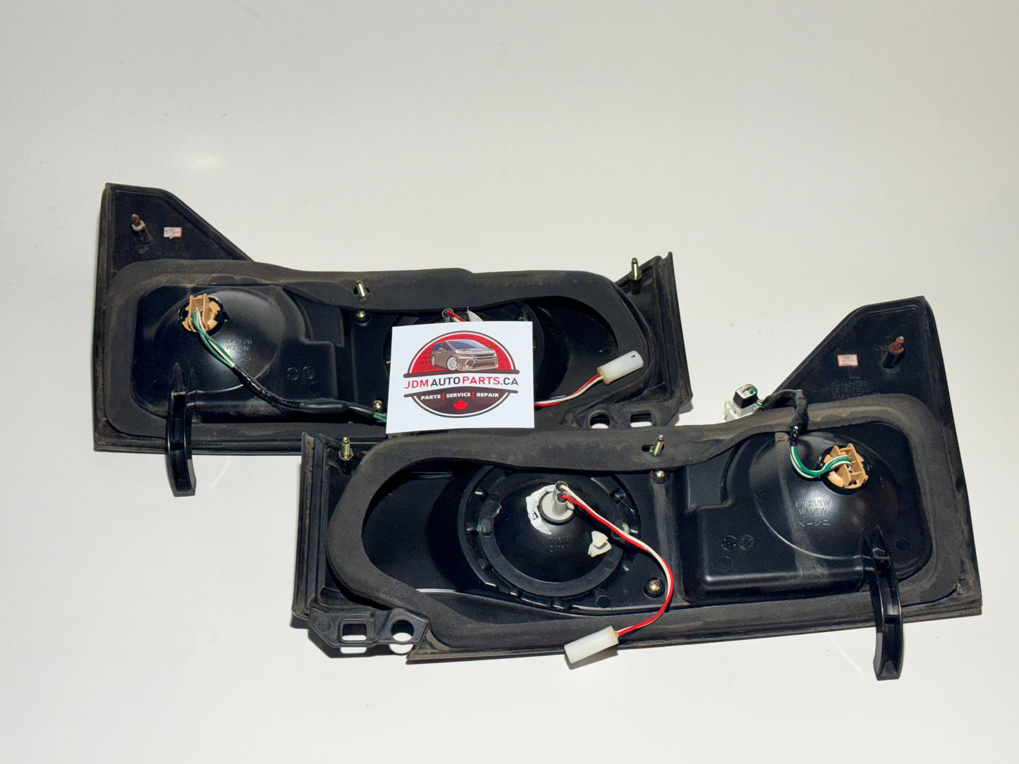 2002-2007 TOYOTA ALPHARD USED AFTERMARKET LED TAIL LIGHTS (4PCS SET)