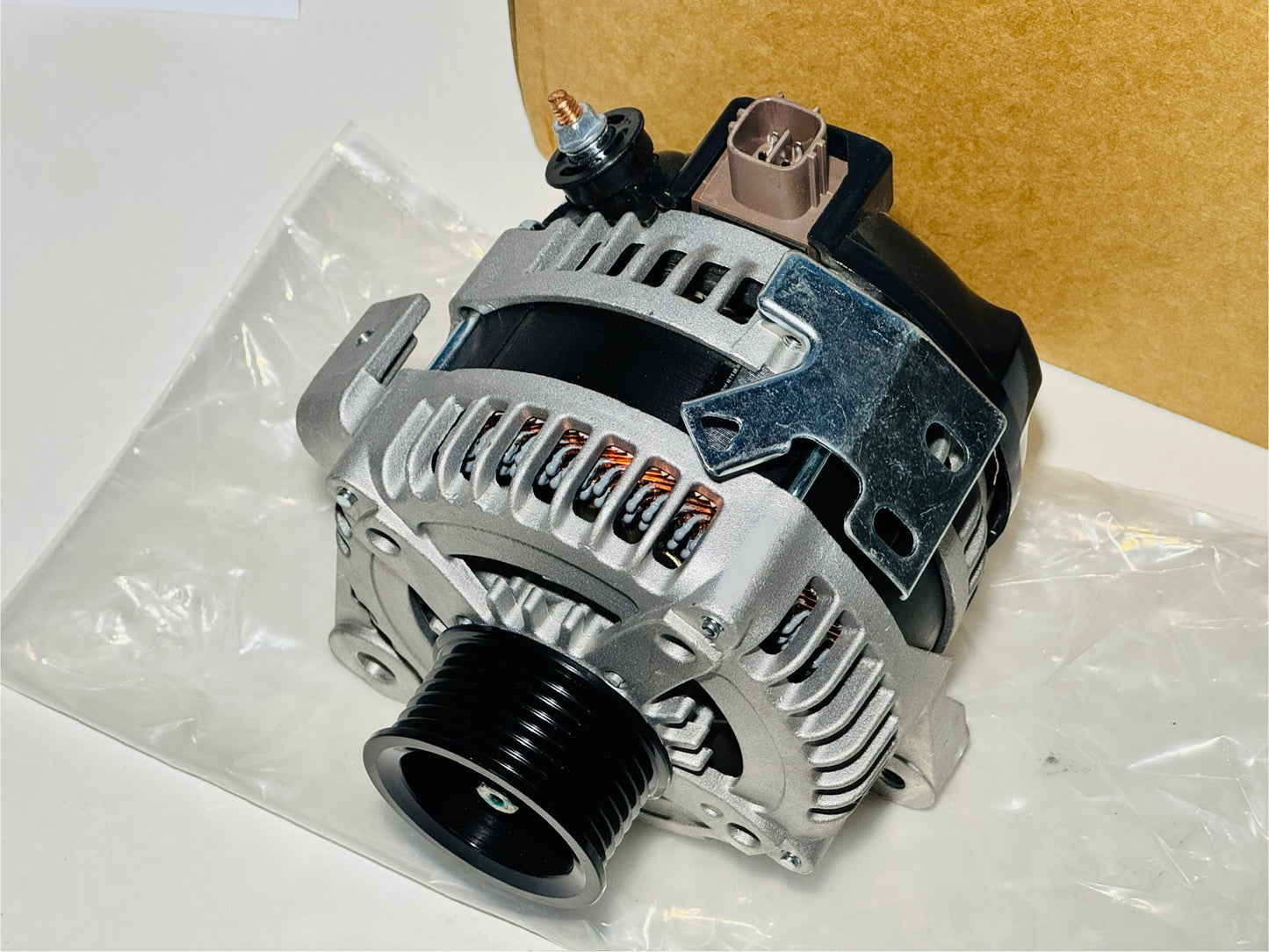 2002-2007 TOYOTA ALPHARD ALTERNATOR (ANH1# / MNH1#)