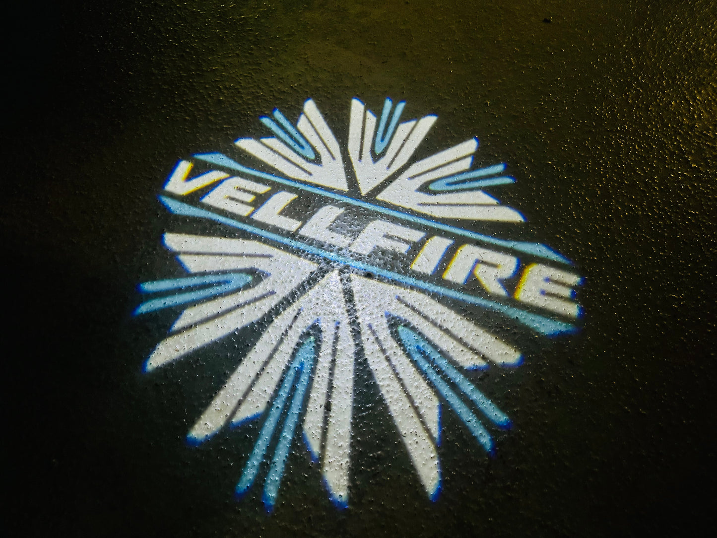 2008+ TOYOTA ALPHARD/VELLFIRE LOGO PUDDLE LIGHT