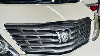 Front hood alphard garnish intalled on toyota alphard 